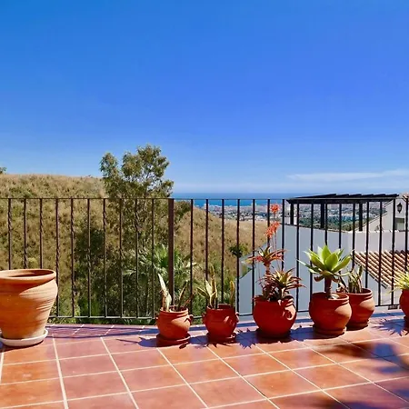 Amazing Sea Views Duplex With Garden, El Porton De