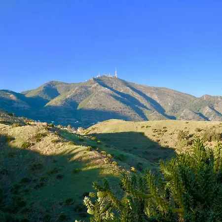 Amazing Sea Views Duplex With Garden, El Porton De *